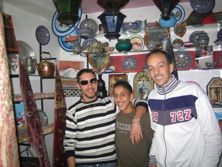 chof wasskot rahna fi lbazar alkhot ok hit m3ahom lock_lock