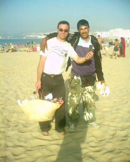 wazani et simo fi playa de tanger